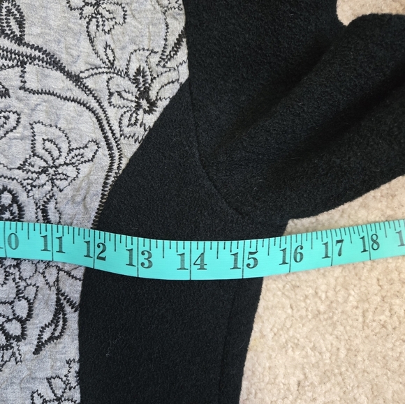 KNITTED & KNOTTED ANTHROPOLOGIE NWT Floral Embroidered Black/Gray Sweater Jacket - Picture 15 of 16